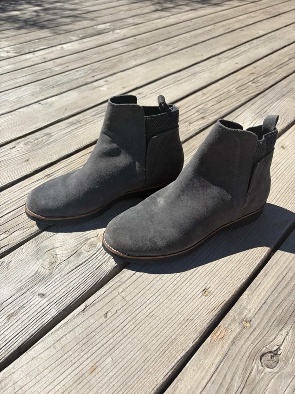 Women’s Grey Suede Chelsea Boots - Classic Slip-On Ankle Boot